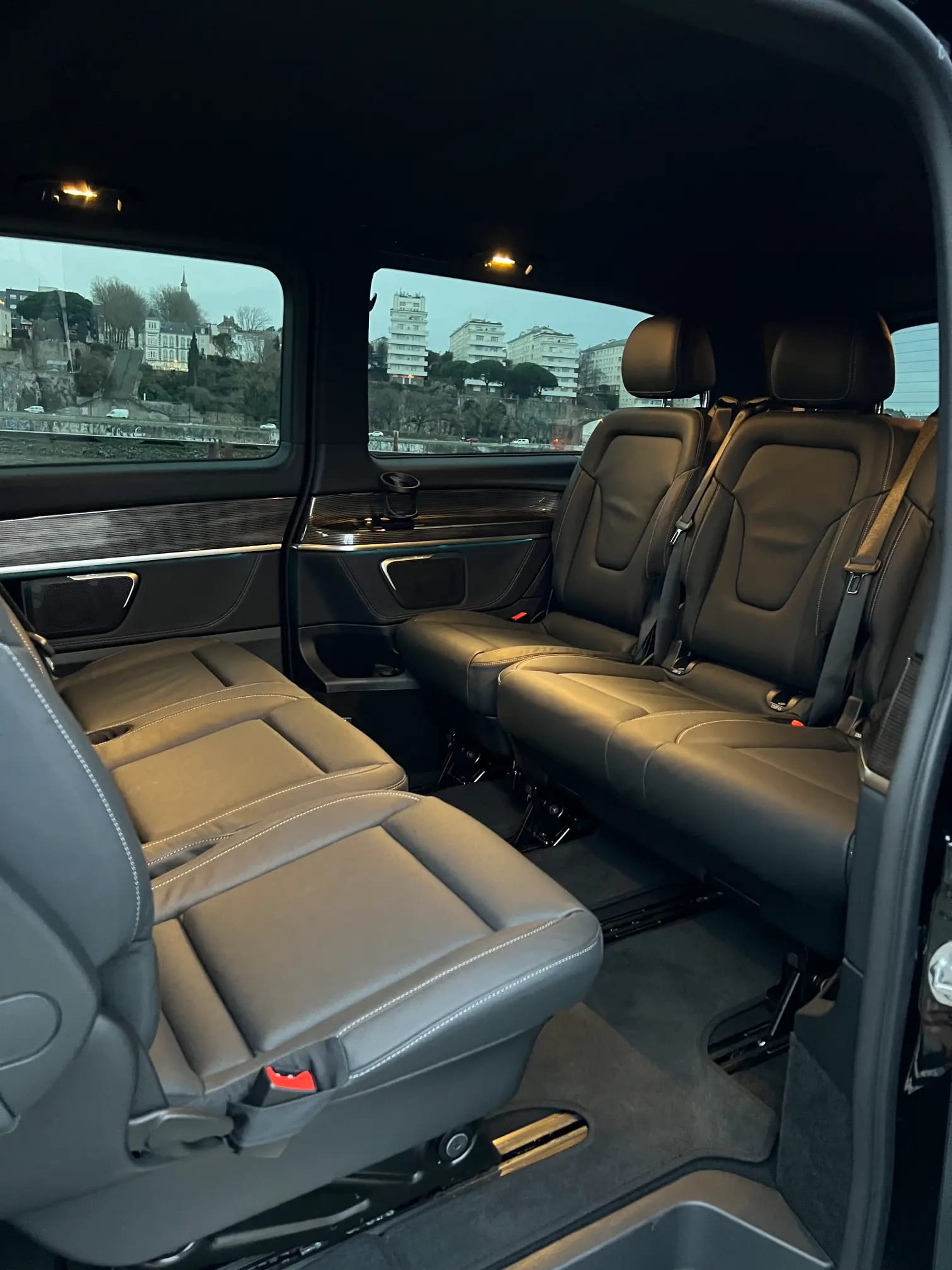 Mercedes-Benz V-class